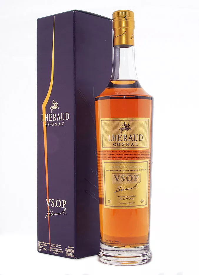 леро всоп коньяк в п\у 0,7 л (lheraud cognac v.s.o.p. in gift box) фото - магазин Krasnikov Wine