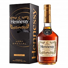Фото Хеннесси ВС коньяк в п/у 0,7 л (Hennessy VS in gift box)